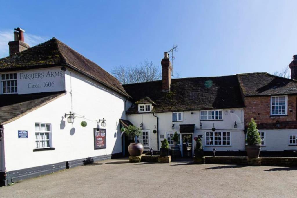 Beautiful Renovated Cottage In Mersham Ashford Kent Kültér fotó