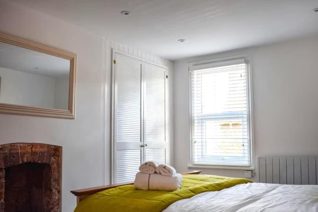 Beautiful Renovated Cottage In Mersham Ashford Kent Kültér fotó